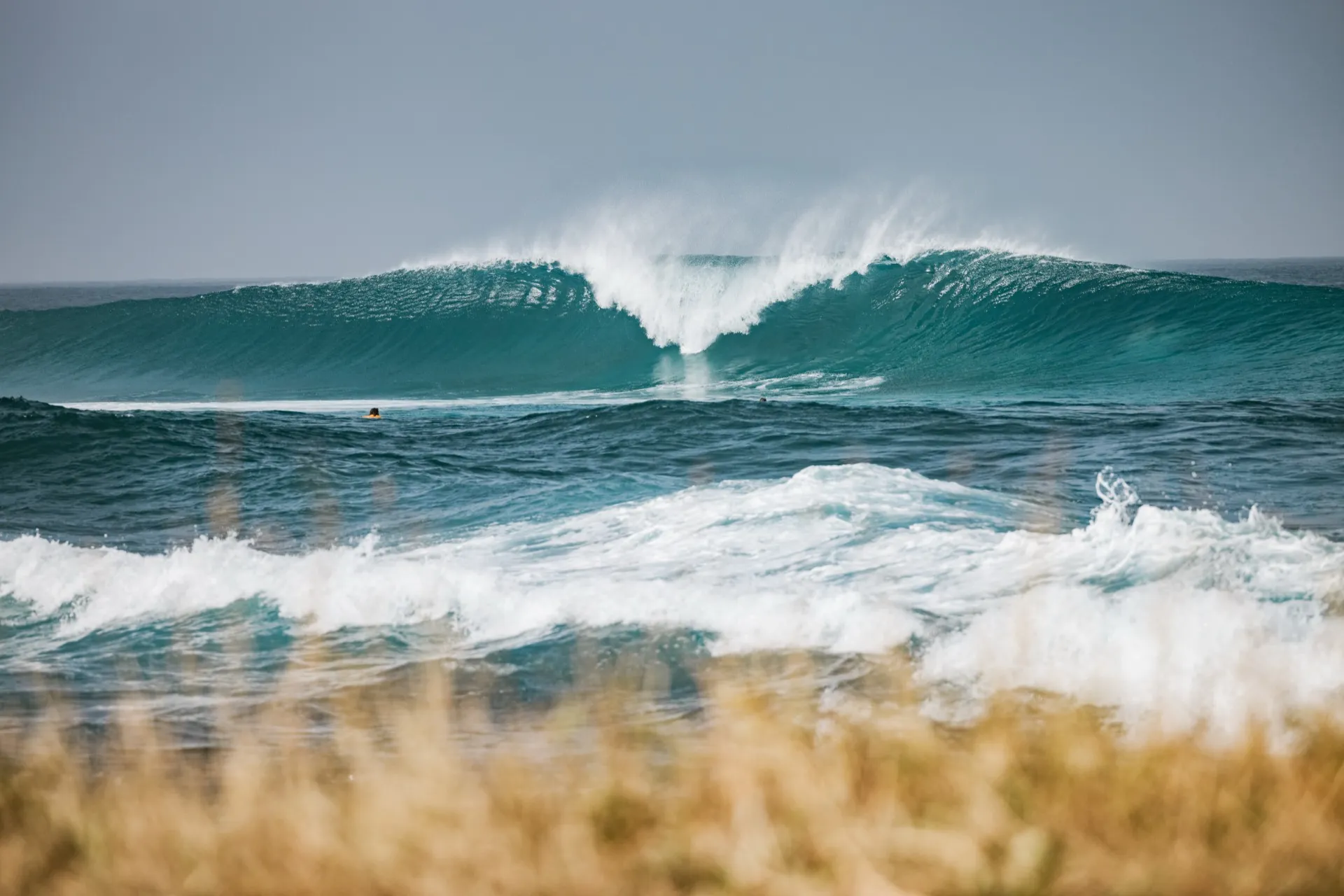 Big waves Tarrafal